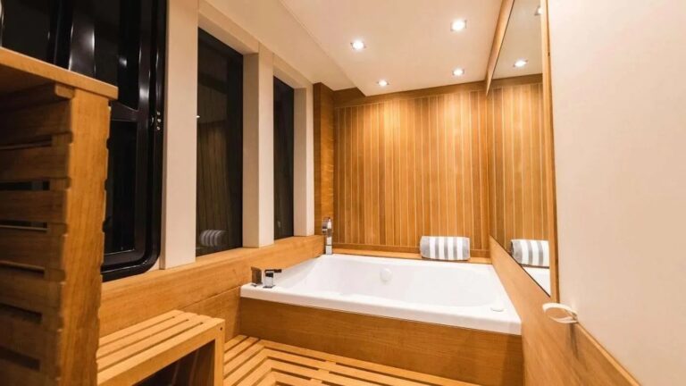 Master Ensuite