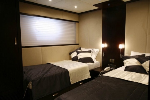 NIRA - Twin Guest Cabin