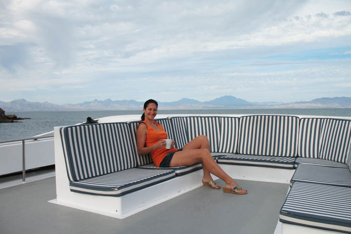 NORTHERN SONG - Sundeck And Seating