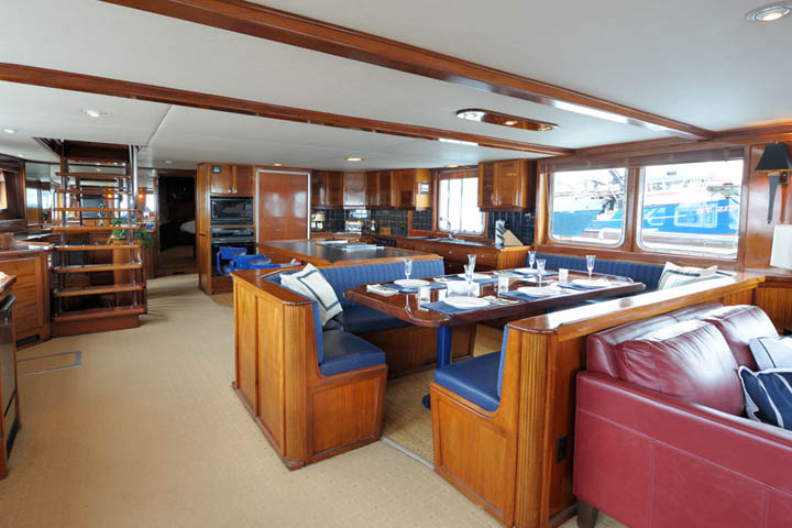 NORTHERN SONG - The Main Saloon Area
