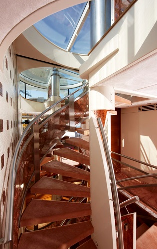 NORTHLANDER - Staircase