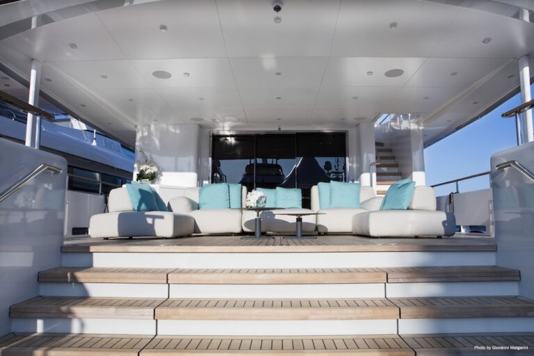 Narvalo - aft exterior deck
