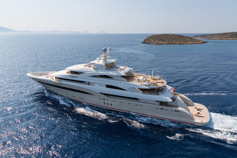 Natalina A - Exterior