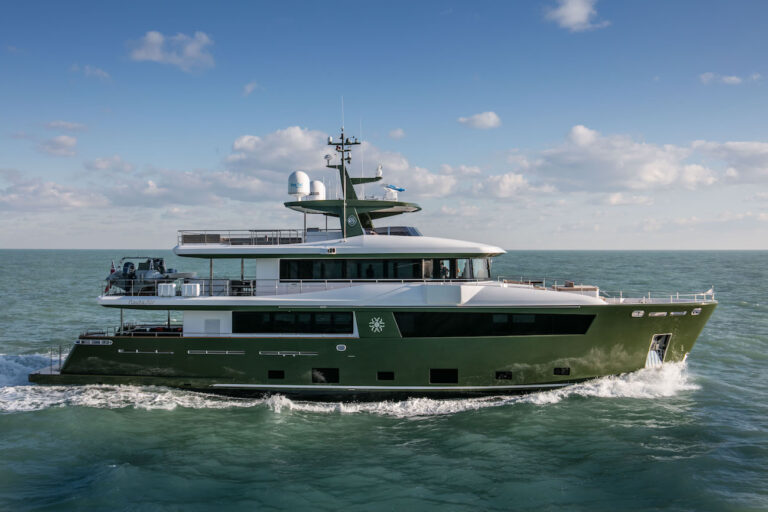 Nauta Air 111 Motor Yacht HYHMA Cruising