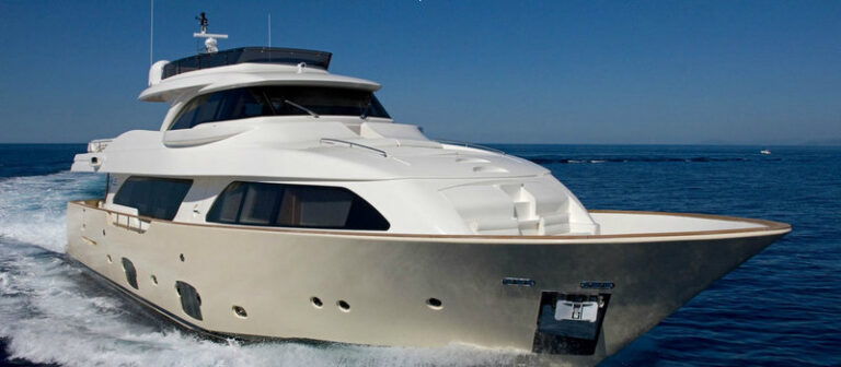 Navetta 26 Crescendo Yacht - Front View