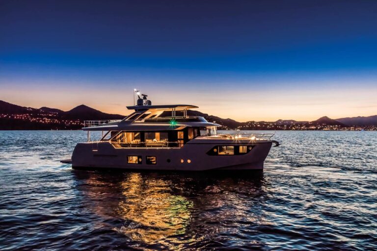 Navetta73 Absolute By Night - Sistership