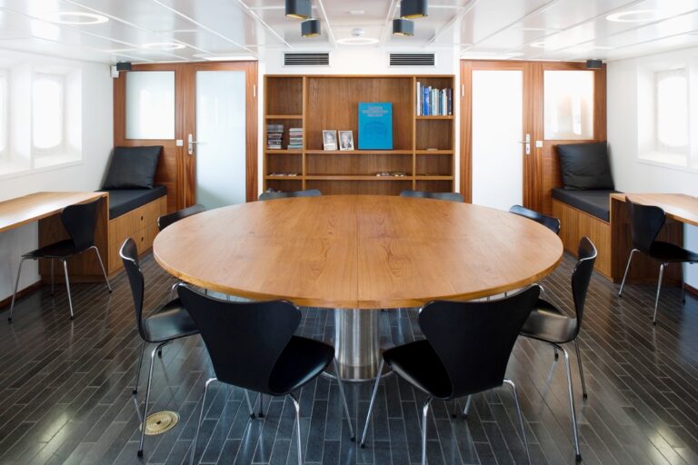 Navigator - Dining Room