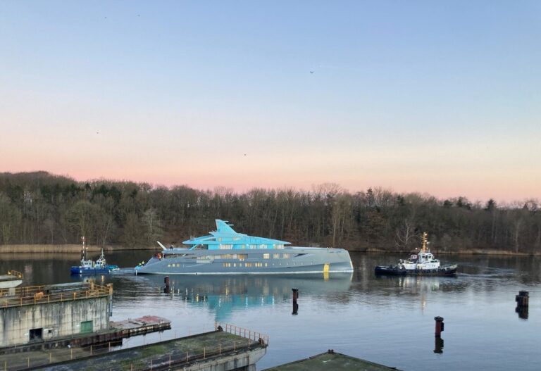 Sinot Exclusive Yacht Design
