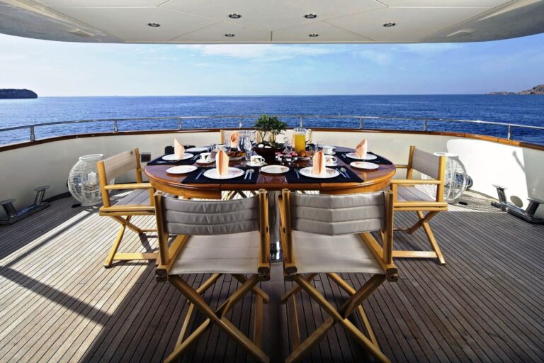 Noni -  Aft Deck