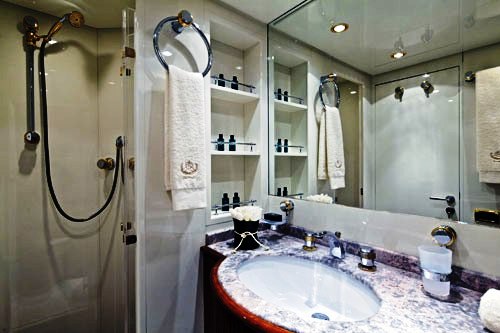 Noni -  Bathroom
