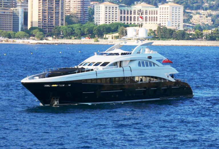 Heesen Yachts