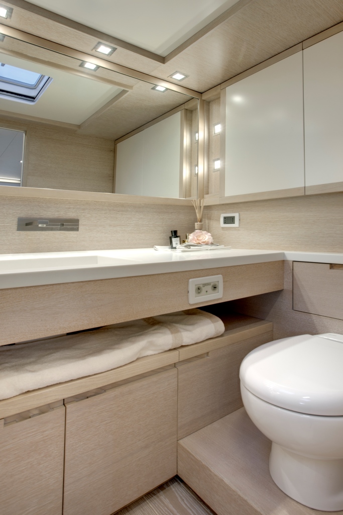 ONE SHOT - Ensuite 2