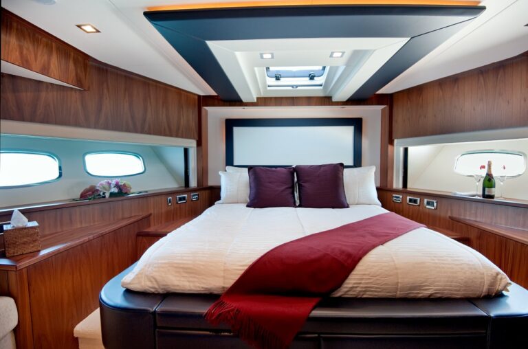 OOMKA -  VIP Cabin