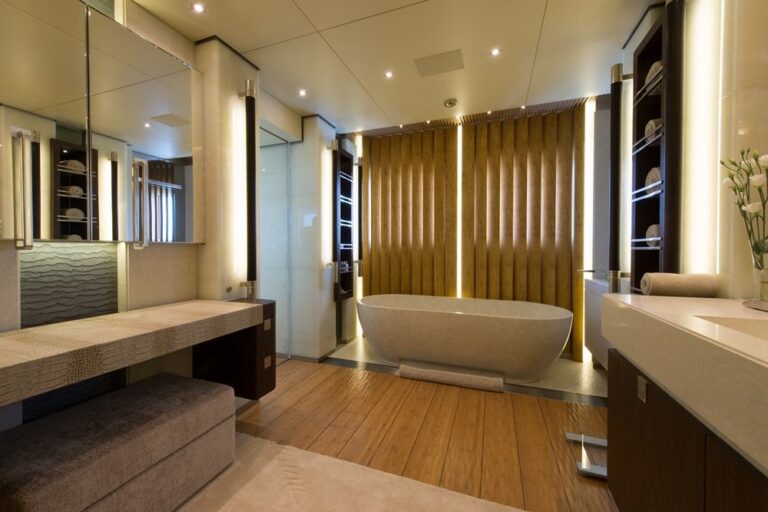 Oceanco Yacht NIRVANA - Guest Bathroom