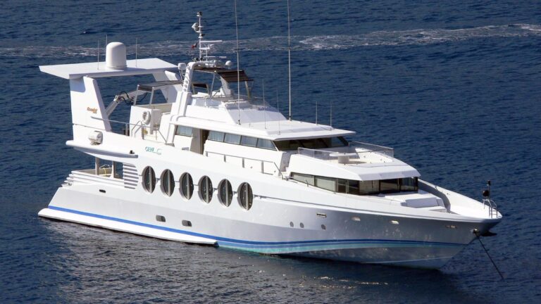 Oceanfast Lady Array