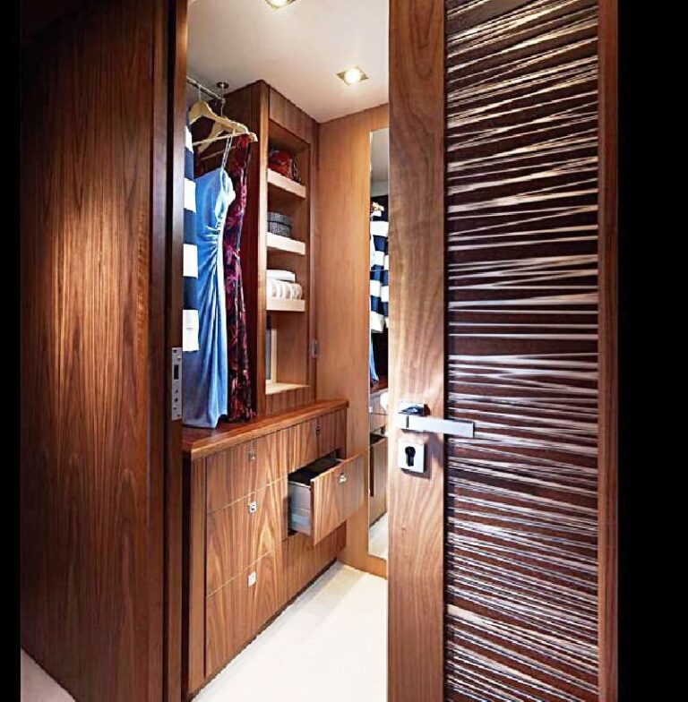 Olialia - Wardrobe