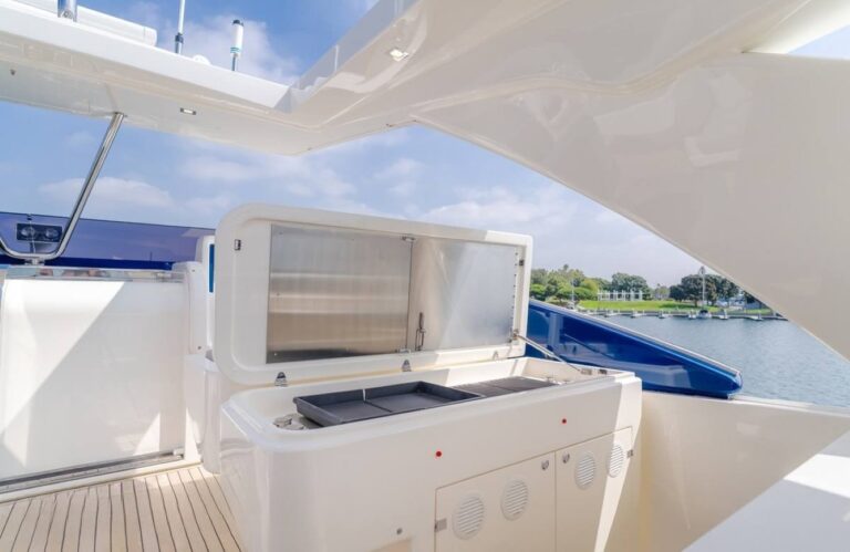 Outdoor Kitchen