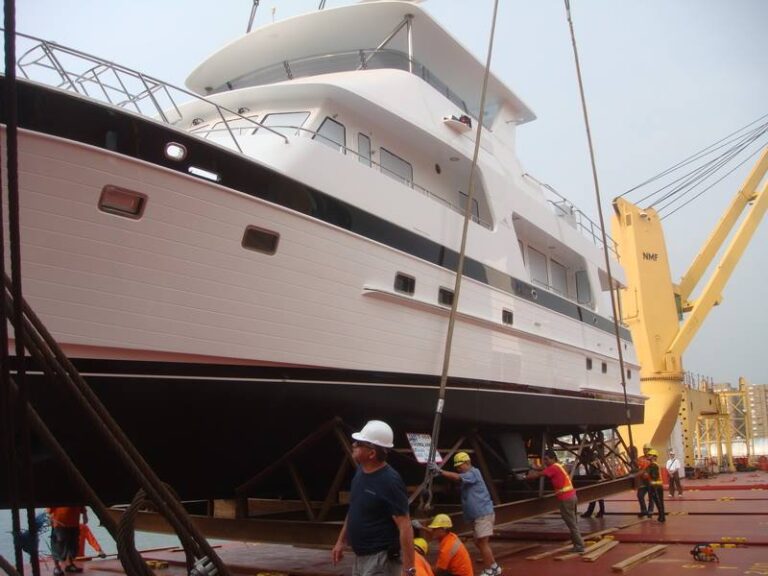 Outer Reef Yachts