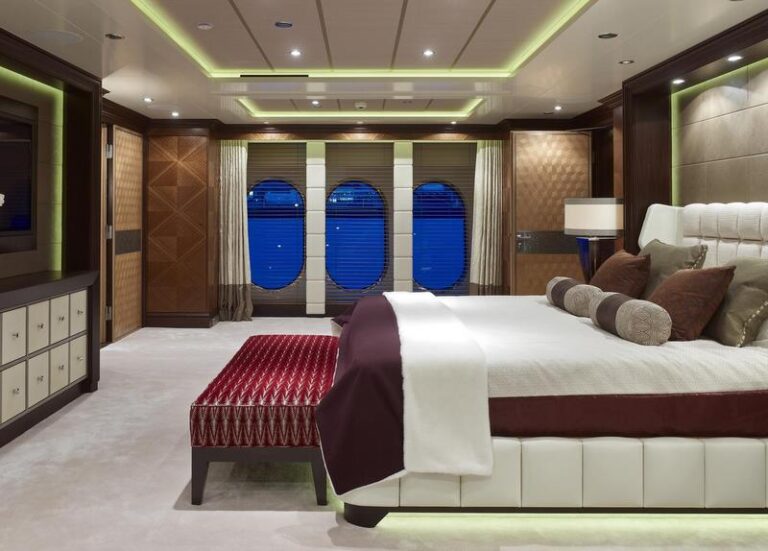 Owners Suite on the luxury yacht Kaiser