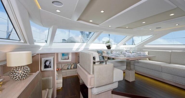Oyster 885 Yacht CLARE -  Upper Salon