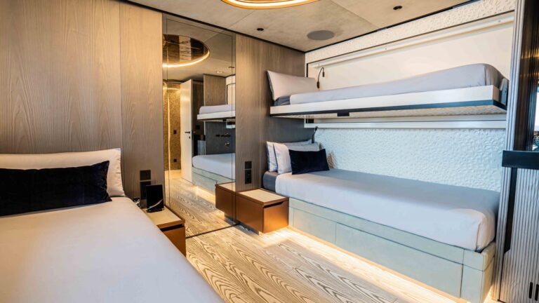 Twin cabin