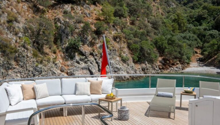 Exterior Relaxation Area