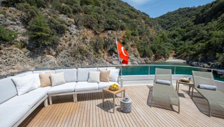 Exterior Relaxation Area