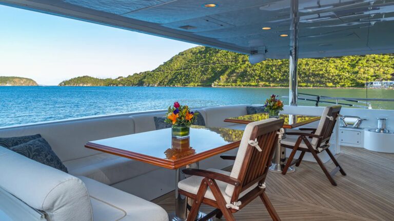Main Deck Dining