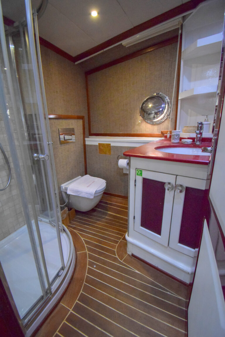 PERLA DEL MAR Interior - Second Master Ensuite