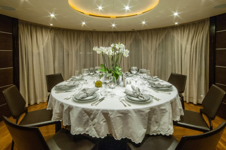 PETRA - Formal dining