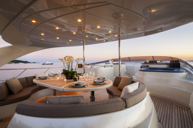 PETRA - Sundeck dining