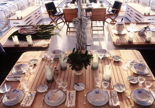 PHOCEA -  Upper al fresco dining