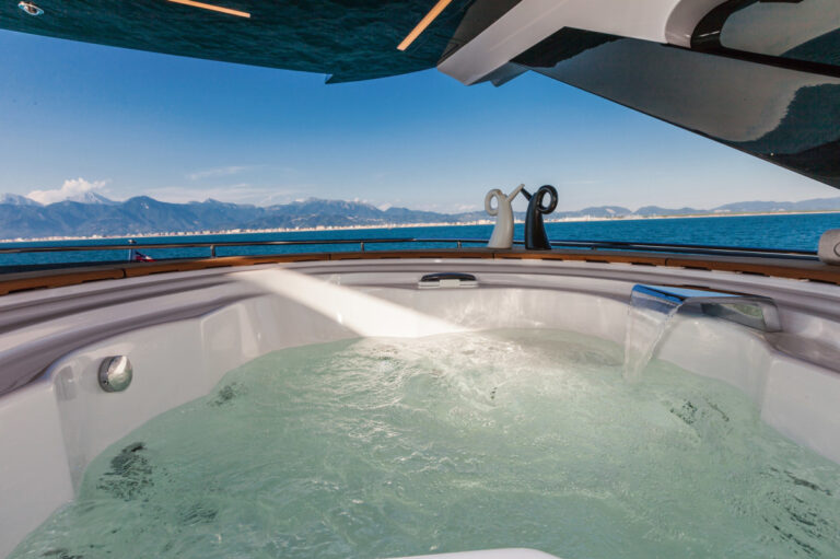 PODEROSO Jacuzzi