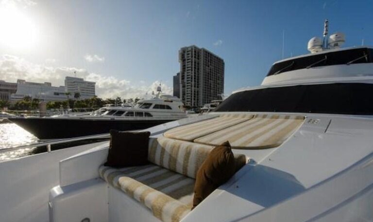 PRIMETIME foredeck
