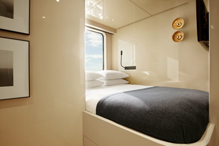 Guest suite