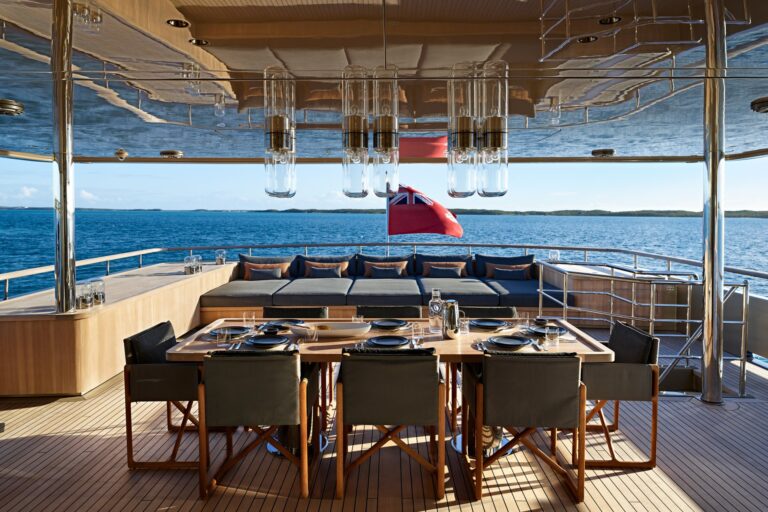 Upper deck aft