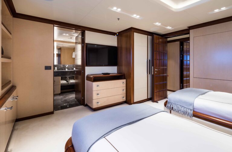 Twin Cabin