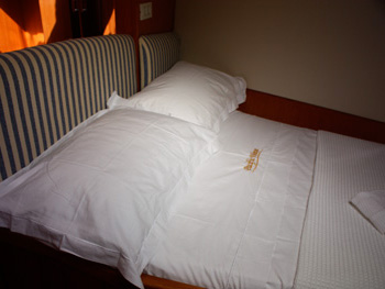 Pacific Wave - Master Bed