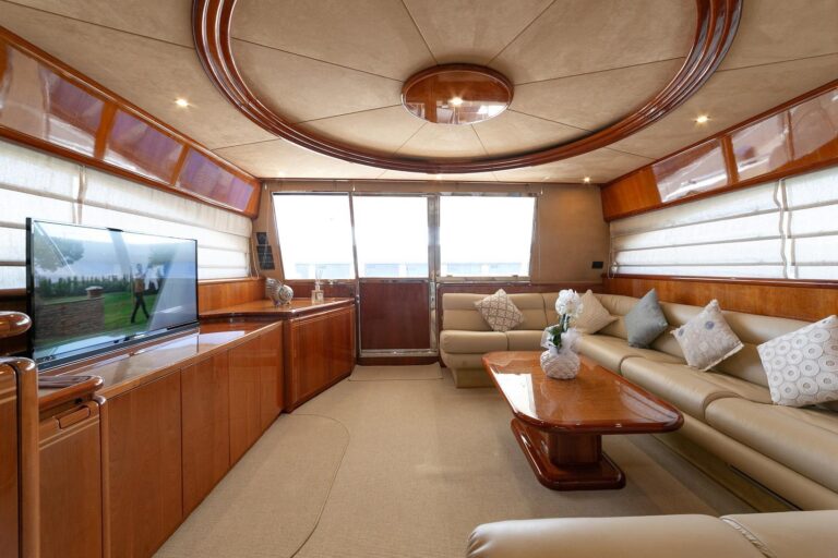 Salon view aft