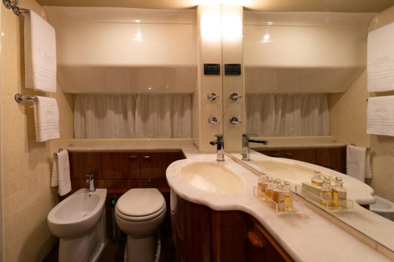 Guest ensuite