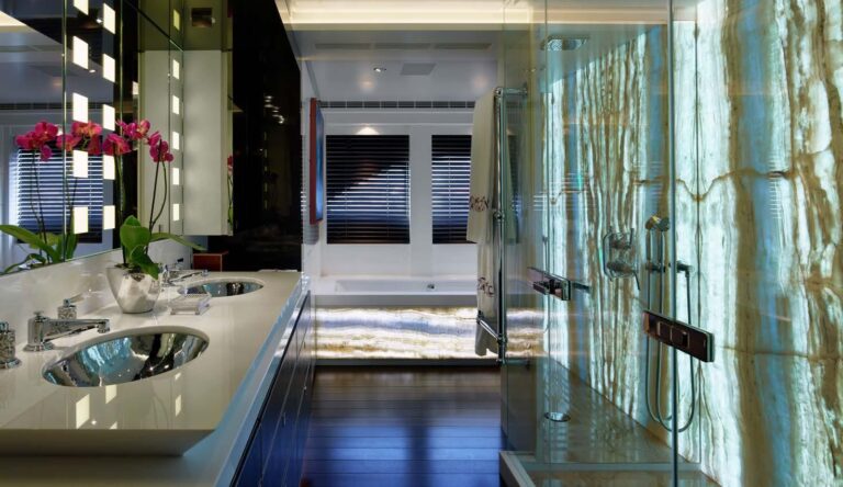 Master ensuite