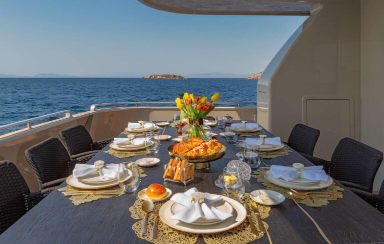 Alfresco dining aft deck