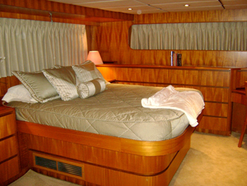 Panache - Queen Stateroom