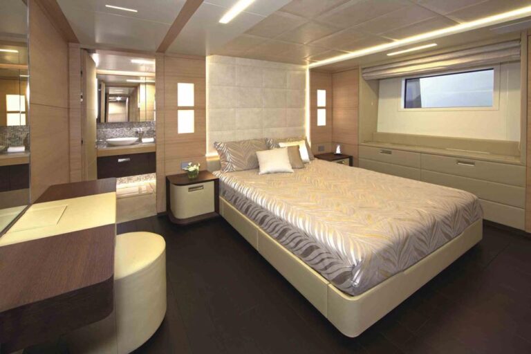 Petrus II VIP Cabin