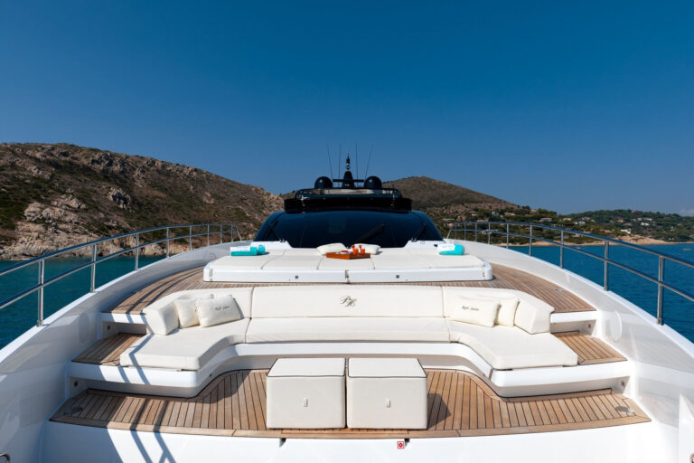 Plenty Of Sunbathing Areas
