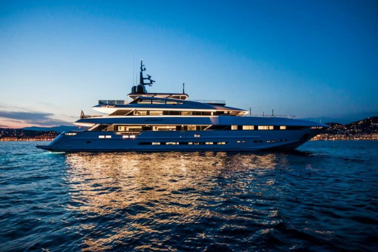 Prince Shark motor yacht Param Jamuna IV - Copyright- Alberto Cocchi