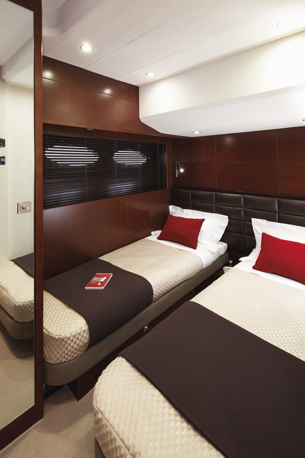 Princess 64 LADY M - Twin Cabin