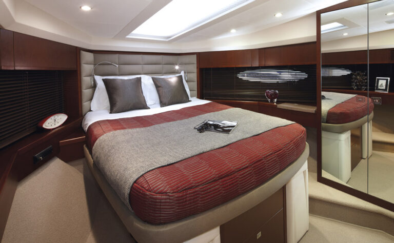 Princess 64 LADY M - VIP Cabin