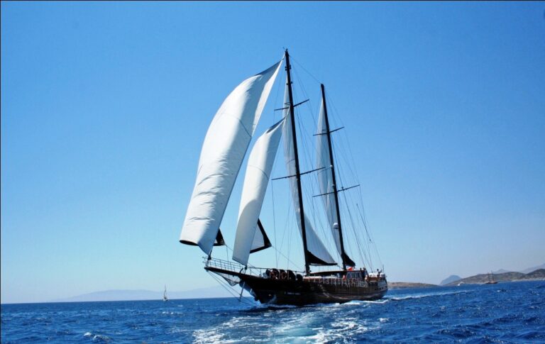 Princess Karia II - Cruising