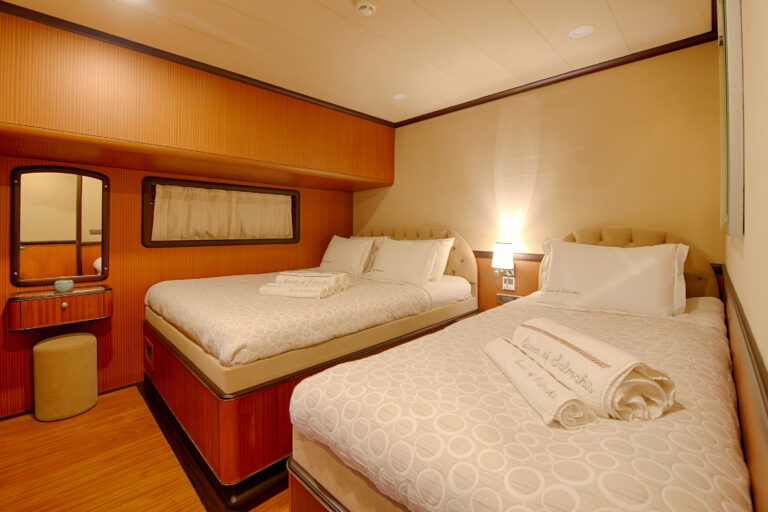 Triple Cabin